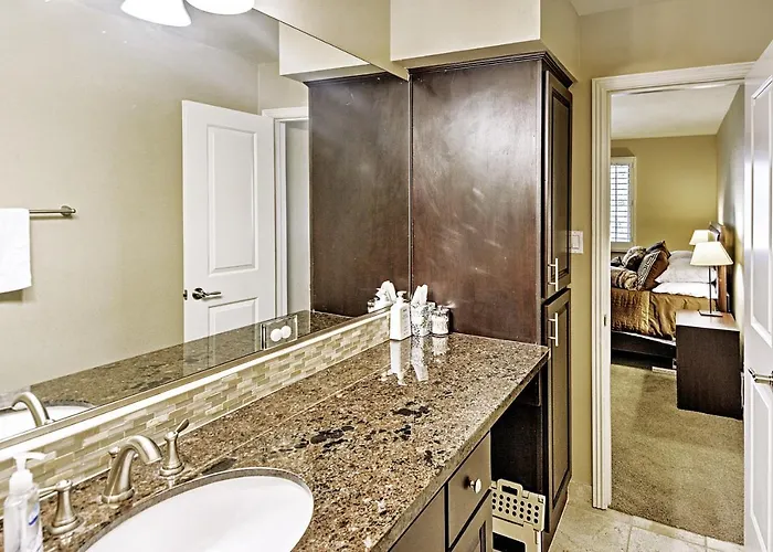 < 1 Mi To Old Town! Couples Haven W/ Pool Access Holiday home *
