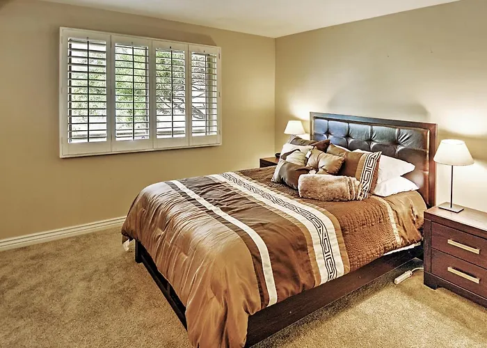< 1 Mi To Old Town! Couples Haven W/ Pool Access Holiday home Scottsdale